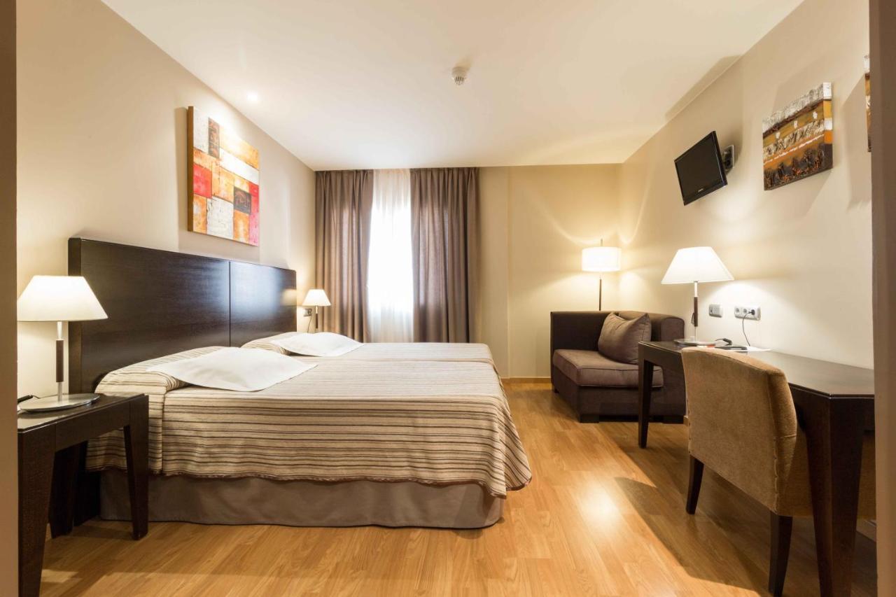 El Patio Hotel 3*